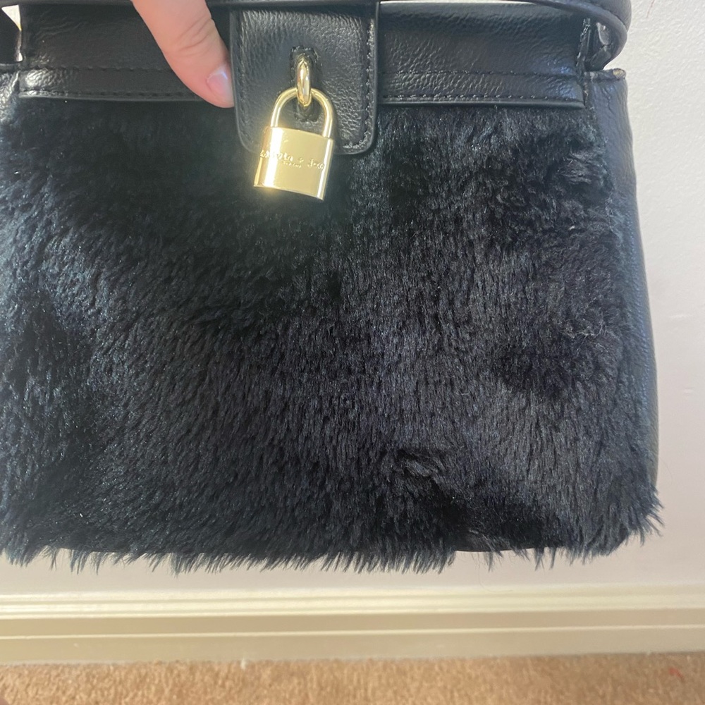 Purse - Picture 2 of 3